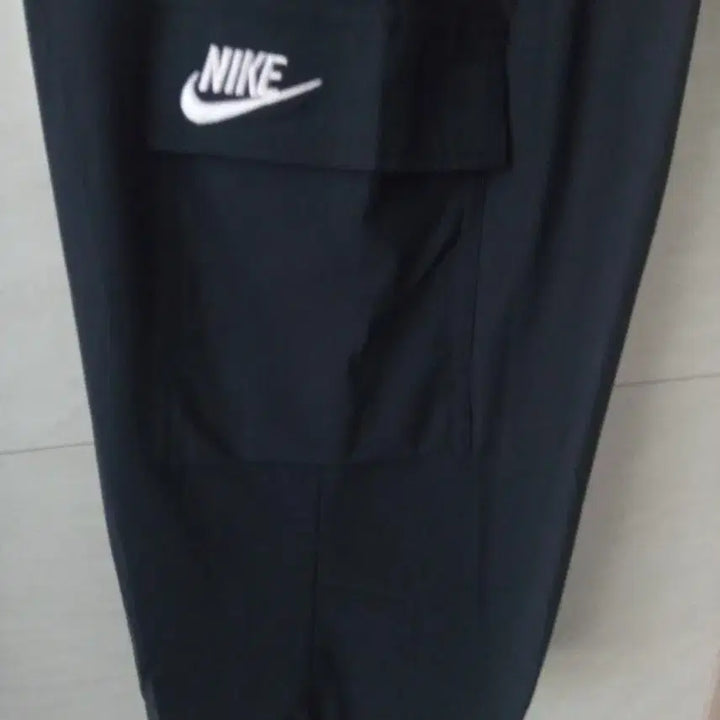 [BUNJANG] Nike Black Cargo Jogger Shorts (7-part length) - Size L (New) / 나이키 블랙 카고 조거 7부 L 새상품