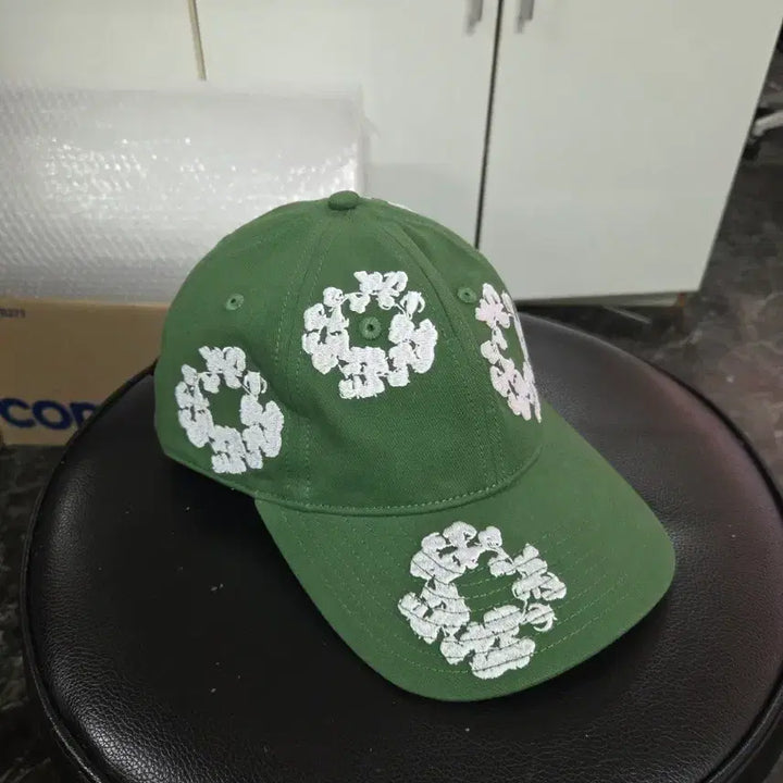 [BUNJANG] Denim Tears Cotton Wreath Cottonless Ball Cap Green / 데님 티어스 코튼리스 볼캡 그린