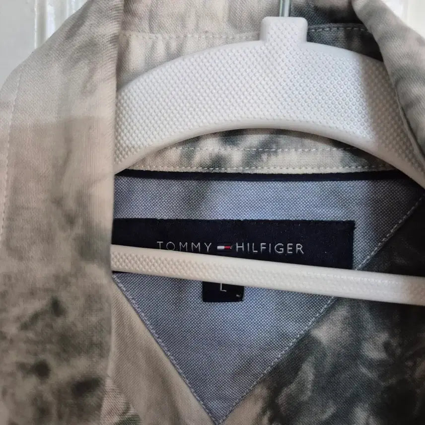 [BUNJANG] Tommy Hilfiger Tie-Dye T-Shirt / 타미힐피거 반팔 셔츠 타이다이