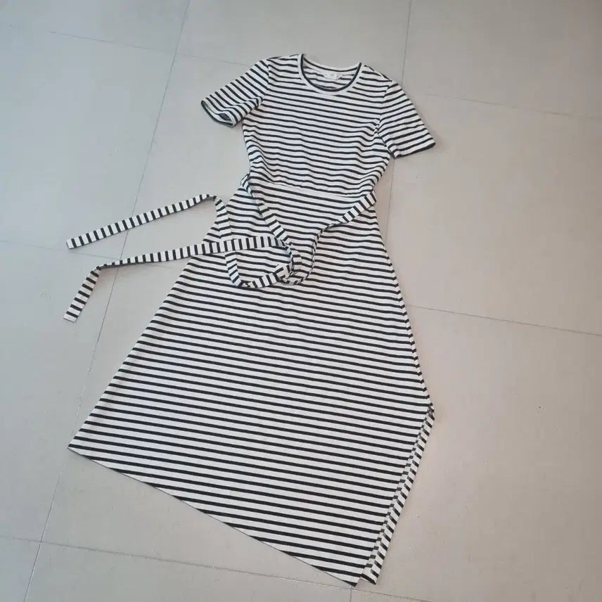 [BUNJANG] Club Monaco Striped Short-Sleeve Long Dress XS / 클럽모나코 단가라 스트라이프 반팔 롱 원피스 XS