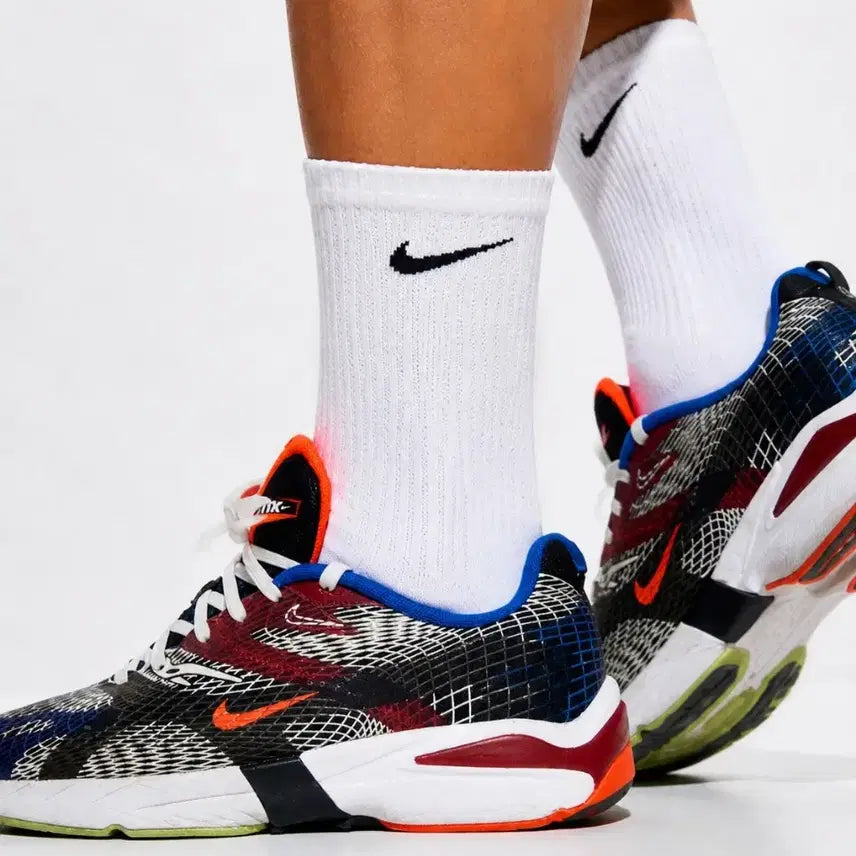 [BUNJANG] Nike Lightweight Fashionable Sneakers (270mm) / 나이키 이쁘고 가벼운 운동화(270)