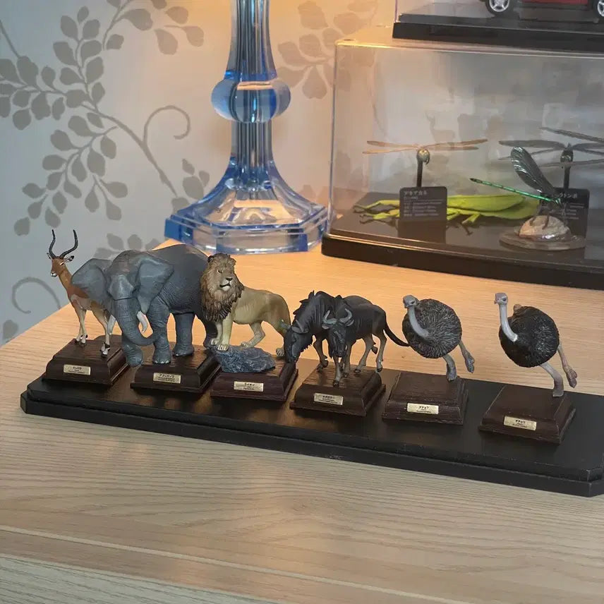 [BUNJANG] Nature Technicolor Savannah Animal Miniature Figurine Set with Base / 네이처 테크니컬러 좌대 사바나