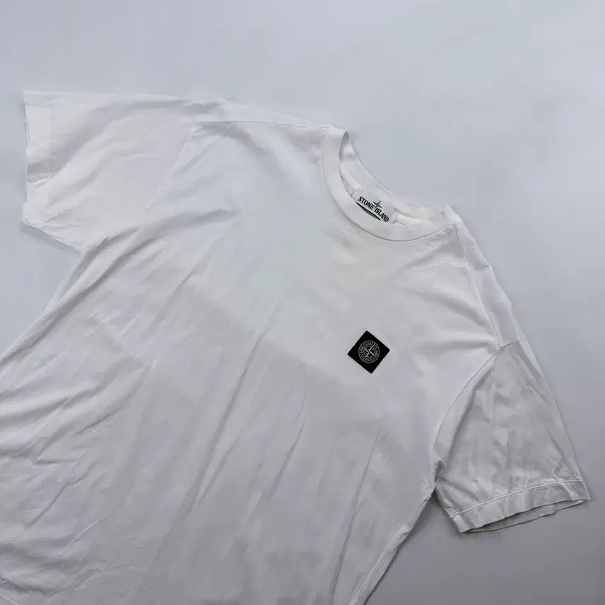 [BUNJANG] Stone Island Logo Patch Short Sleeve T-Shirt / 스톤아일랜드 로고패치 반팔 티셔츠
