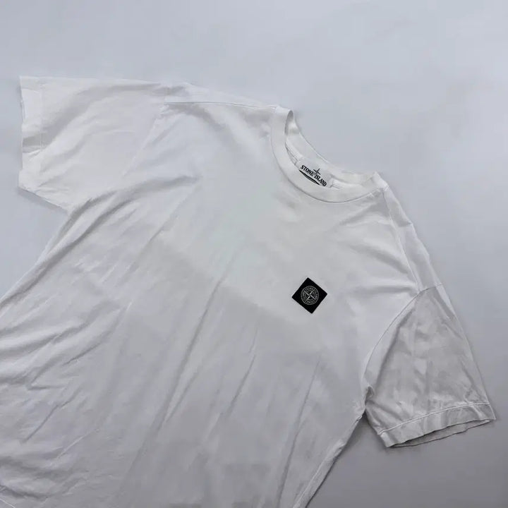 [BUNJANG] Stone Island Logo Patch Short Sleeve T-Shirt / 스톤아일랜드 로고패치 반팔 티셔츠