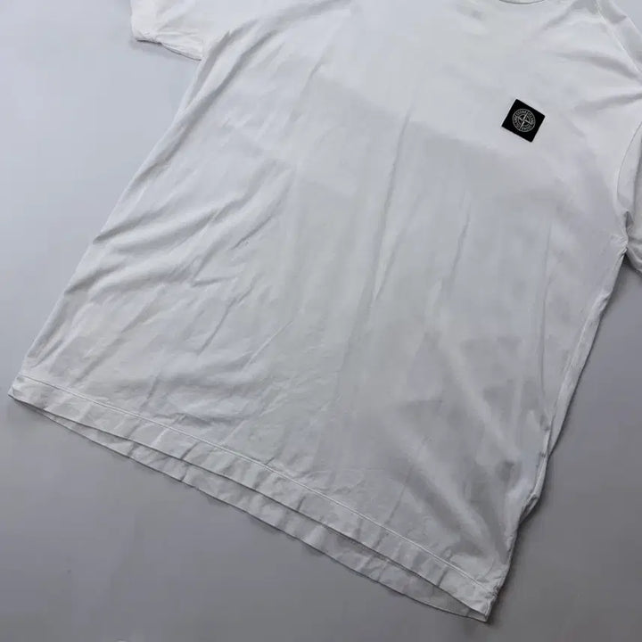 [BUNJANG] Stone Island Logo Patch Short Sleeve T-Shirt / 스톤아일랜드 로고패치 반팔 티셔츠