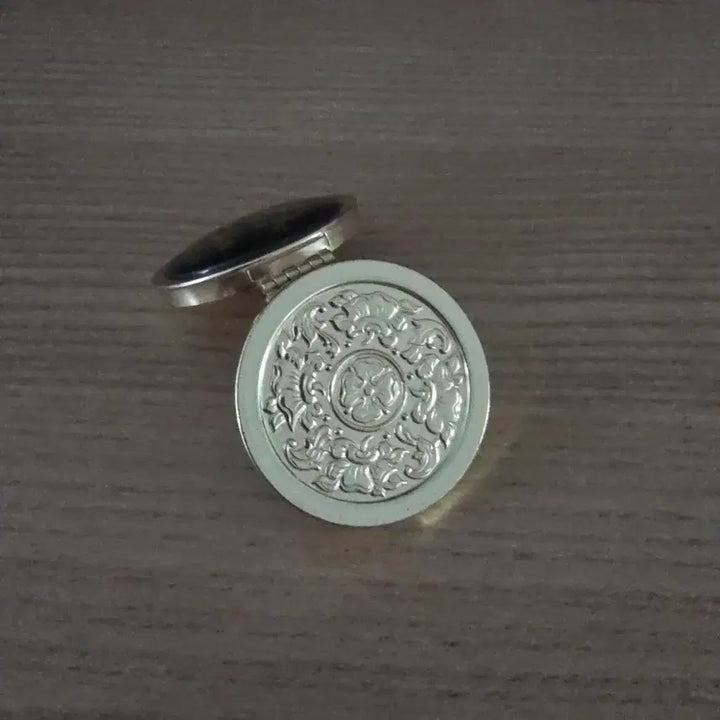 [BUNJANG] Vintage Pillbox Trinket Porcelain Brass Germany / 빈티지 필박스 트링킷