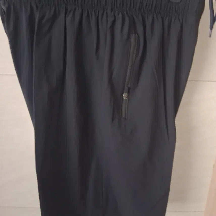 [BUNJANG] National Geographic Black Shorts L Size New / 내셔널지오그래픽  반바지 L 새상품