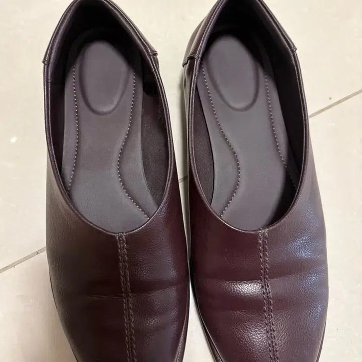 [BUNJANG] Uniqlo Square Flat Shoes Brown / 유니클로 스퀘어 플랫슈즈 브라운 37