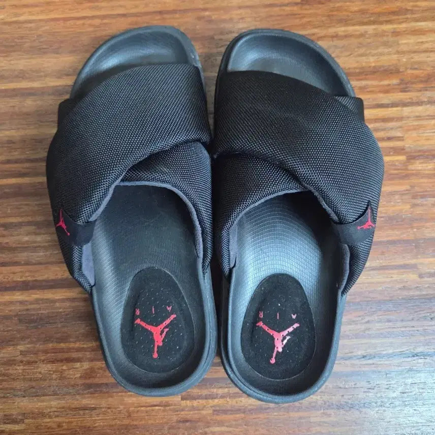 [BUNJANG] Jordan Sophia Slides / 조던 소피아 슬라이드 슬리퍼 250