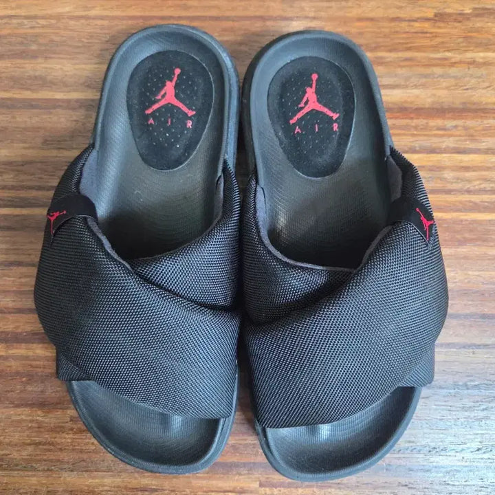 [BUNJANG] Jordan Sophia Slides / 조던 소피아 슬라이드 슬리퍼 250