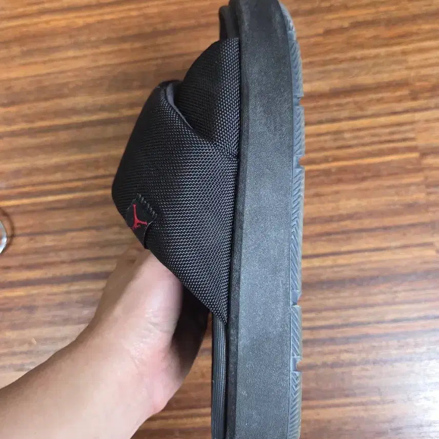 [BUNJANG] Jordan Sophia Slides / 조던 소피아 슬라이드 슬리퍼 250