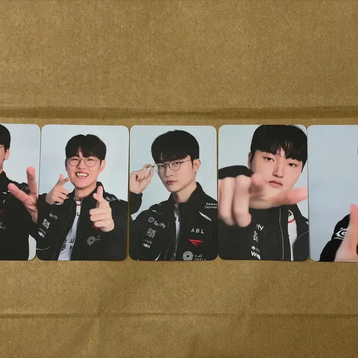[BUNJANG] T1 LCK 2023 Official Booth Photocard 5-Member Bundle Set / T1 LCK 정규 티원부스 포카 포토카드 5인세트 일괄