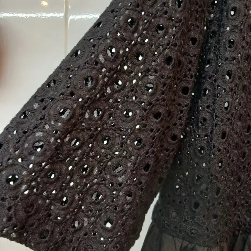 [BUNJANG] Black Eyelet Lace Cardigan / 블랙 아일렛 레이스 가디건 free
