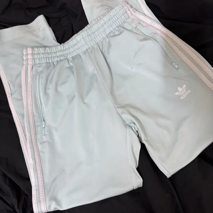 [BUNJANG] Adidas Training Pants Light Blue / 아디다스 트레이닝 팬츠 하늘색