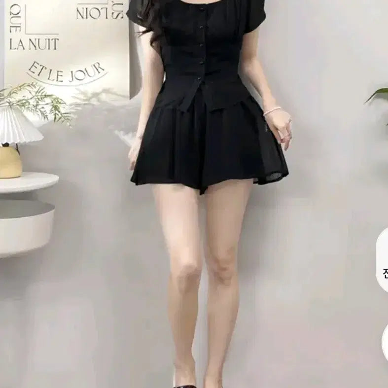 [BUNJANG] Summer Two-Piece Set - Black Blouse &amp; Skirt Shorts / 여름 블라우스 투피스