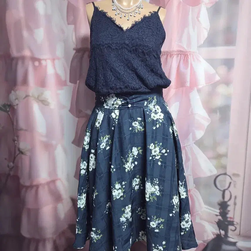 [BUNJANG] Axisfarm Flowery Skirt / 엑시즈팜 플라워 화사한 스커트