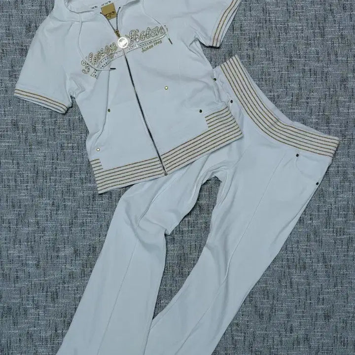 [BUNJANG] MF SISTAZ Y2K Velour Short Sleeve Hoodie Set (White) / [S] MF SISTAZ Y2K 벨로아 반팔 후드 세트 (화이트)