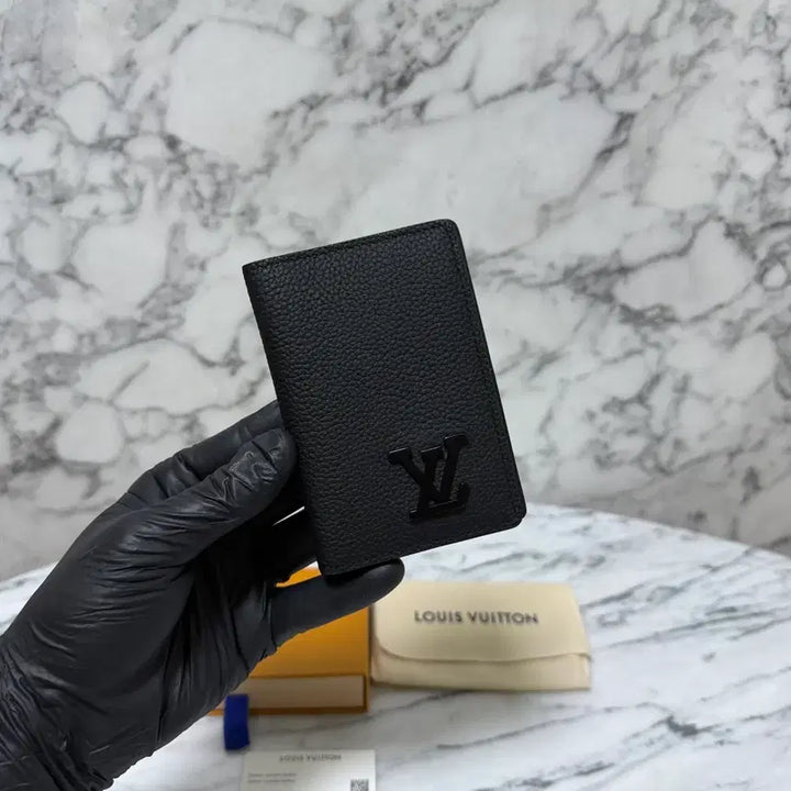 [BUNJANG] Louis Vuitton Aerogram Organizer Card Holder Black OS / { OS } 루이비통 에어로그램 오거나이저 카드지갑