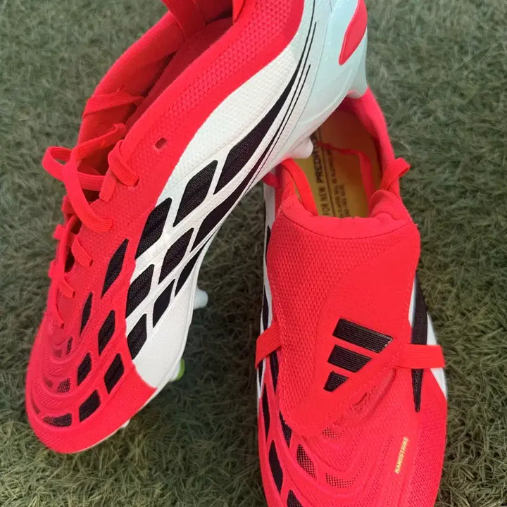[BUNJANG] Adidas Predator 26 FT League AG Soccer Cleats (250mm) / 아디다스 프레데터26 FT 리그AG(250)