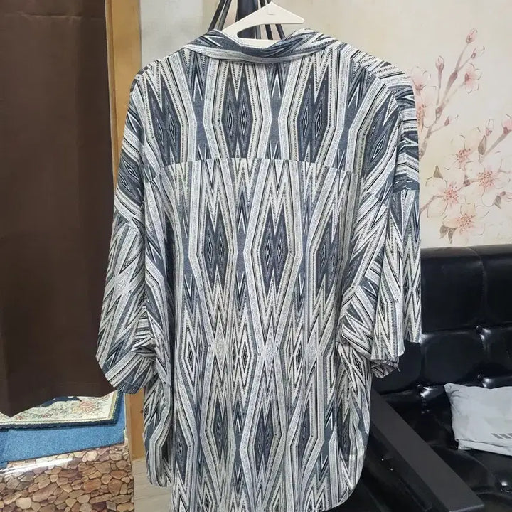 [BUNJANG] Geometric Pattern Short Sleeve Shirt / 기하학 패턴 셔츠 남방 반팔 빅오버