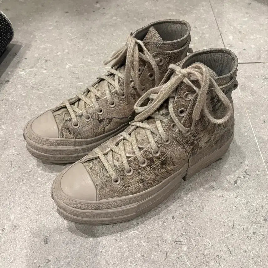 [BUNJANG] Converse x Feng Chen Wang Chuck 70 Sneakers (265mm) / 컨버스x펑첸왕 컨버스 판매(265)