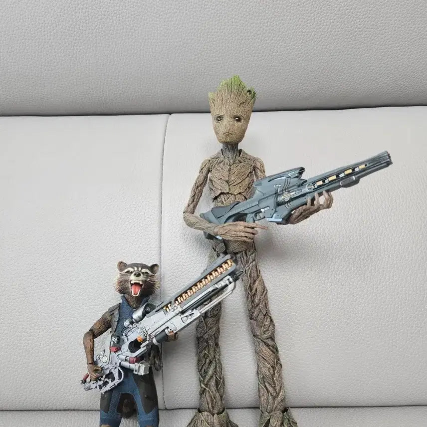 [BUNJANG] Hot Toys Rocket &amp; Groot Infinity War Bundle / 핫토이 로켓 구루트 합본 인피니티워
