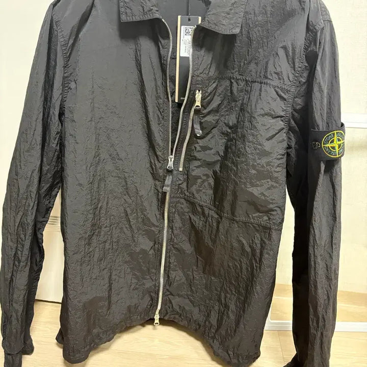[BUNJANG] Stone Island Nylon Metal Overshirt / 2025F/W 시즌 미착용 새상품 스톤아일랜드 나일론 오버셔츠 판매