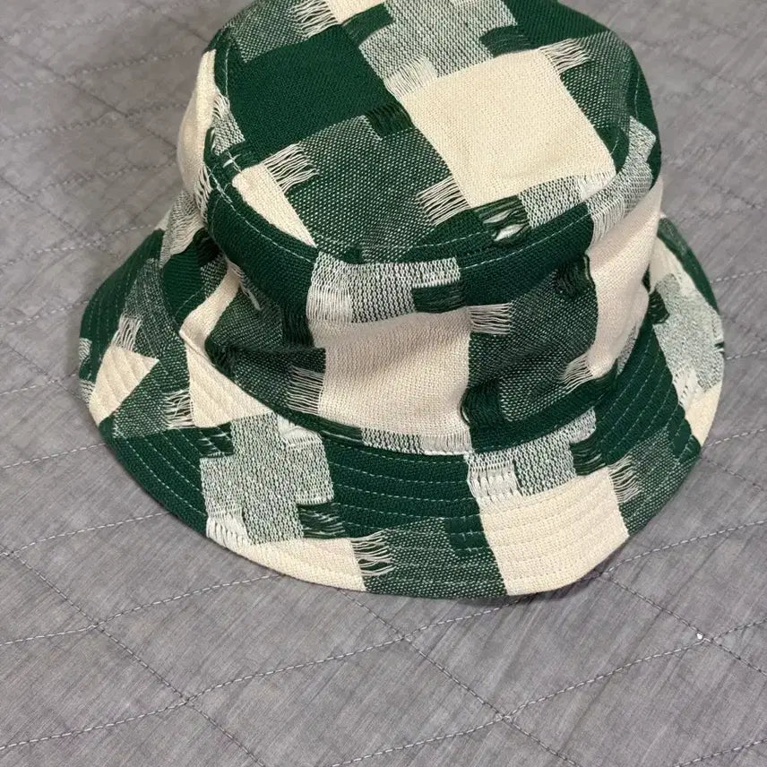 [BUNJANG] Kith Dawson Reversible Bucket Hat / Kith 도슨 리버시블 버킷햇