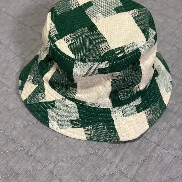 [BUNJANG] Kith Dawson Reversible Bucket Hat / Kith 도슨 리버시블 버킷햇