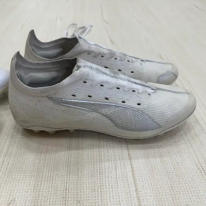 [BUNJANG] Puma Ultra 5 Ultimate MG Soccer Cleats 250mm / 푸마 울트라5 얼티메이트 mg 250mm 판매합니다