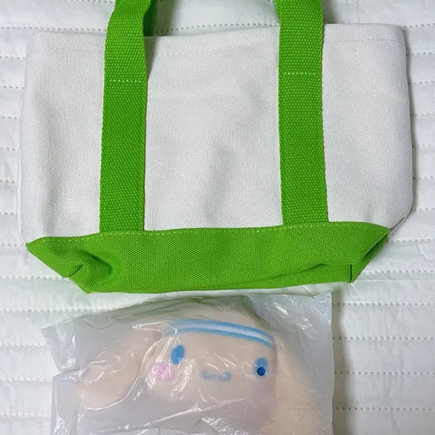 [BUNJANG] Sanrio Cinnamoroll Tote Bag / 올리브영 산리오 토트백 가방 시나모롤 태닝 시나모롤
