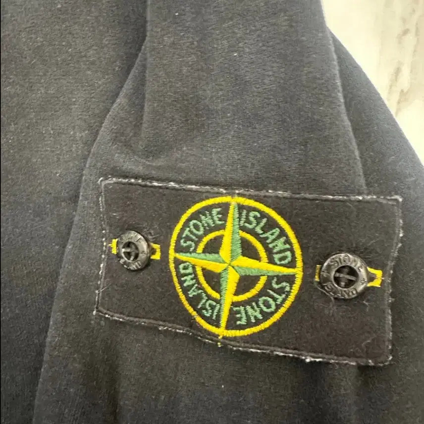 [BUNJANG] Stone Island Black Sweatshirt / 스톤아일랜드 블랙 맨투맨 티셔츠
