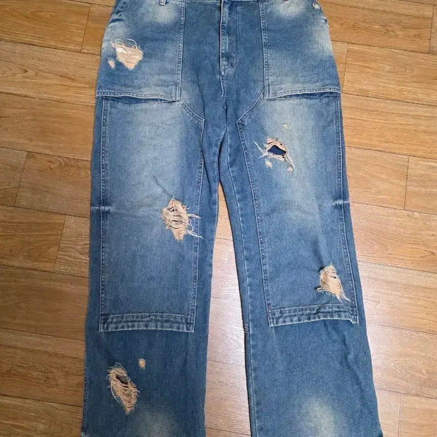 [BUNJANG] Juun.J Carpenter Distressed Denim Pants / 준지 카펜터 디스 데님 팬츠