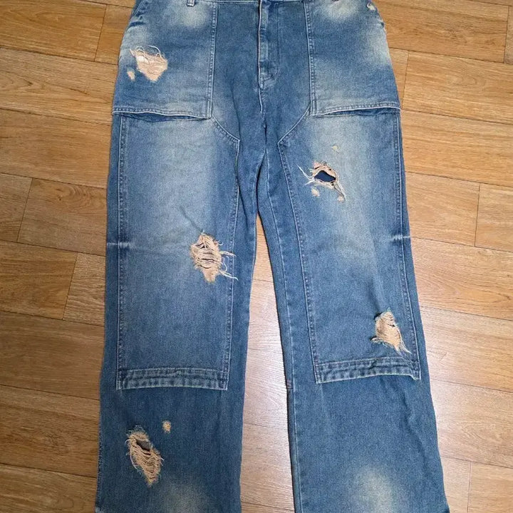 [BUNJANG] Juun.J Carpenter Distressed Denim Pants / 준지 카펜터 디스 데님 팬츠