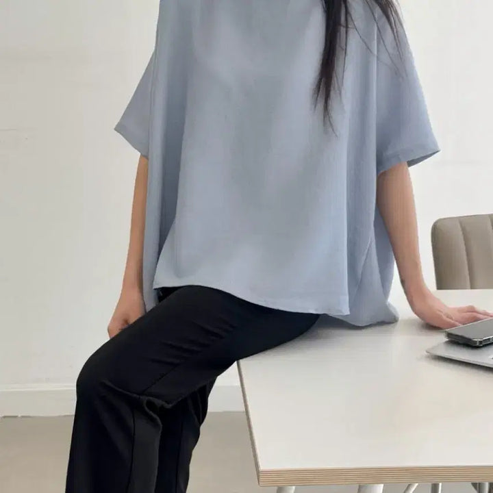 [BUNJANG] Loose Fit Short Sleeve Blouse - Plus Size, Maternity Friendly / 새상품 루즈핏 반팔 블라우스 빅사이즈 임부복 가능 뒷 플리츠