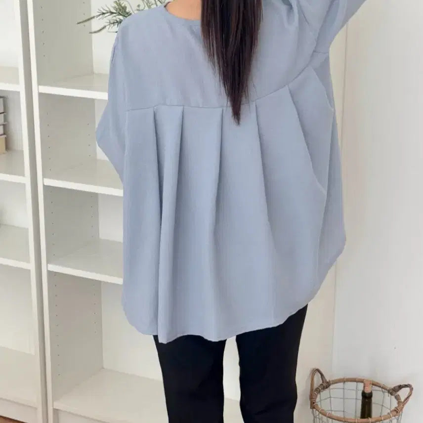 [BUNJANG] Loose Fit Short Sleeve Blouse - Plus Size, Maternity Friendly / 새상품 루즈핏 반팔 블라우스 빅사이즈 임부복 가능 뒷 플리츠