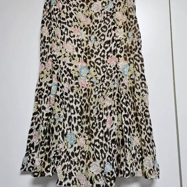 [BUNJANG] MODE EYE Leopard Flower Skirt (Size 77) / (새상품) 모드아이 레오파드 플라워 스커트 (77)