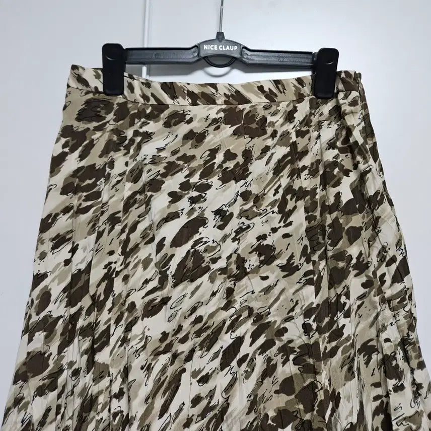 [BUNJANG] MODE EYE Pattern Skirt (Size 77) / (새상품) 모드아이 패턴 스커트 (77)