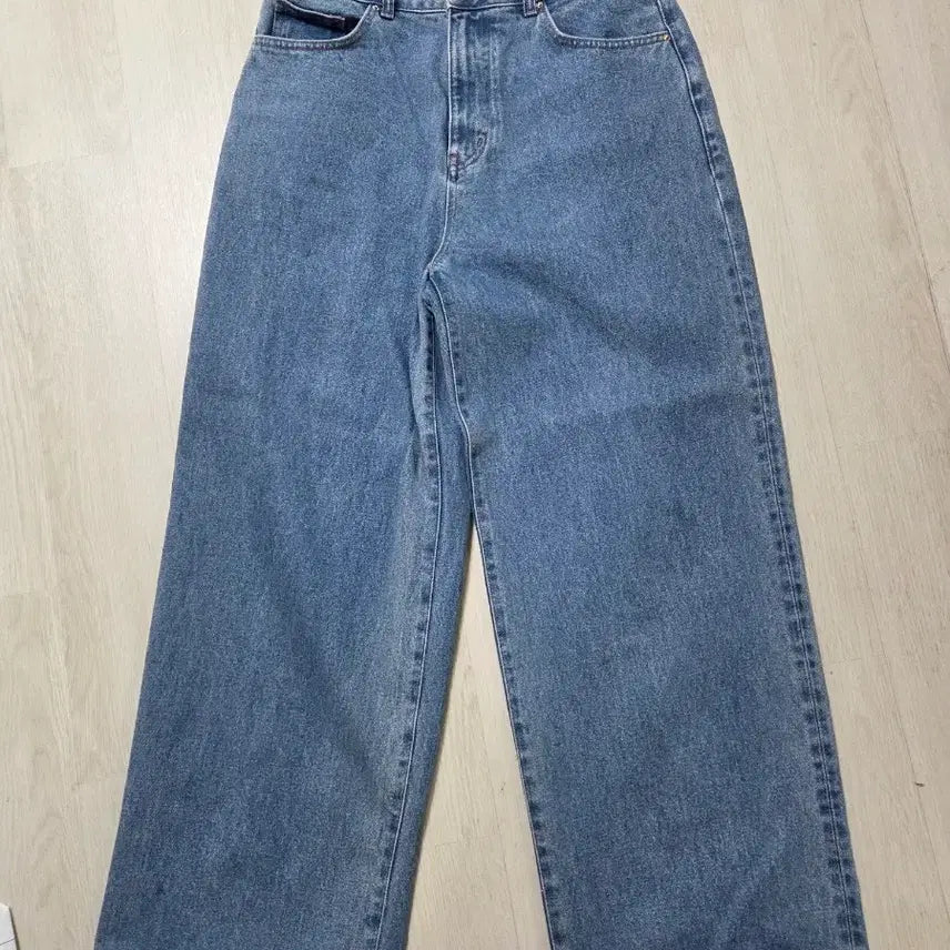 [BUNJANG] Museura Dujin Mid-Blue Wide-Fit Jeans / 뮤제라 듀진 중청 청바지