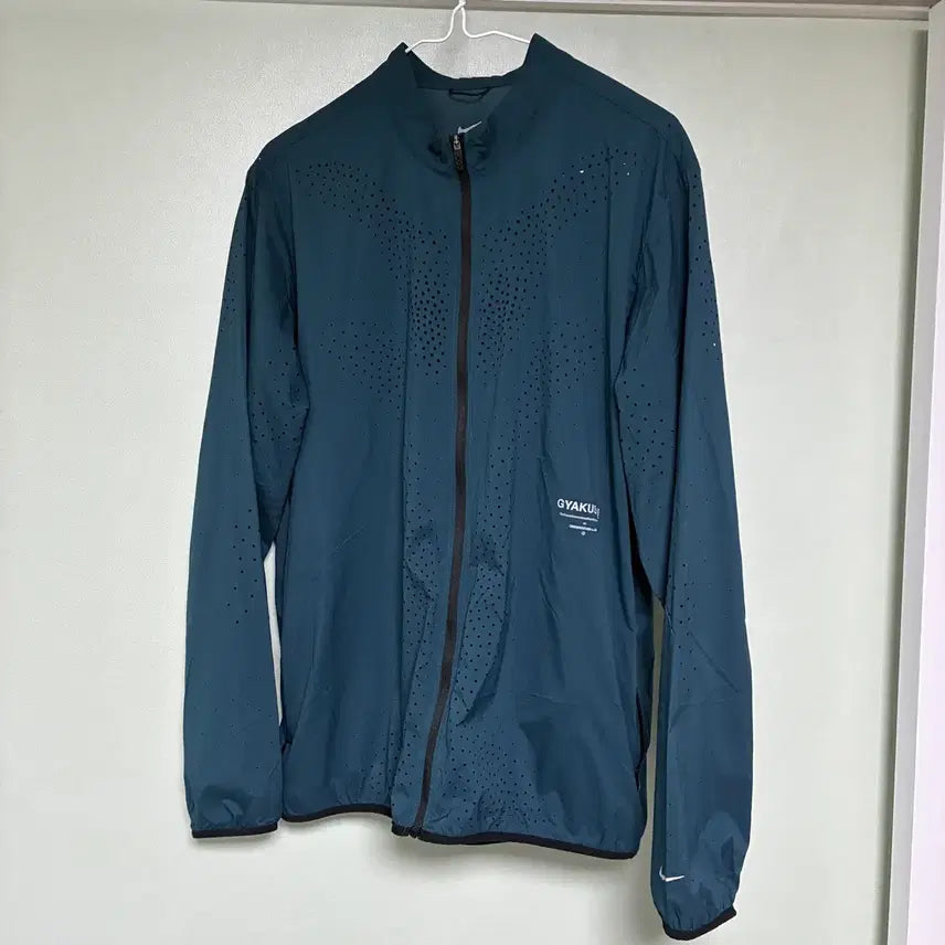 [BUNJANG] Nike Gyakusou Windbreaker Jacket (L) / 나이키 갸쿠소우 바람막이 (L)