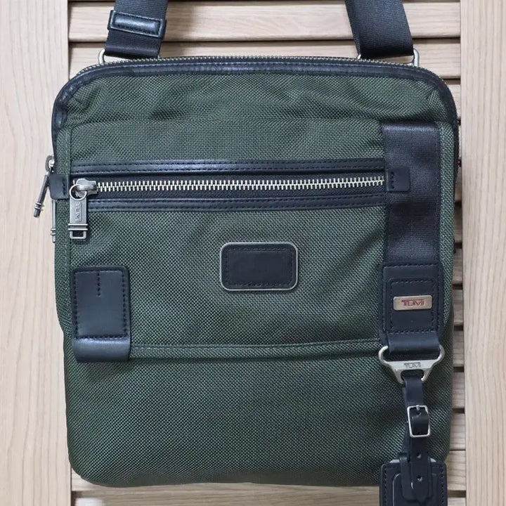 [BUNJANG] TUMI Alpha Bravo Crossbody Bag / 투미 TUMI 알파브라보 크로스백