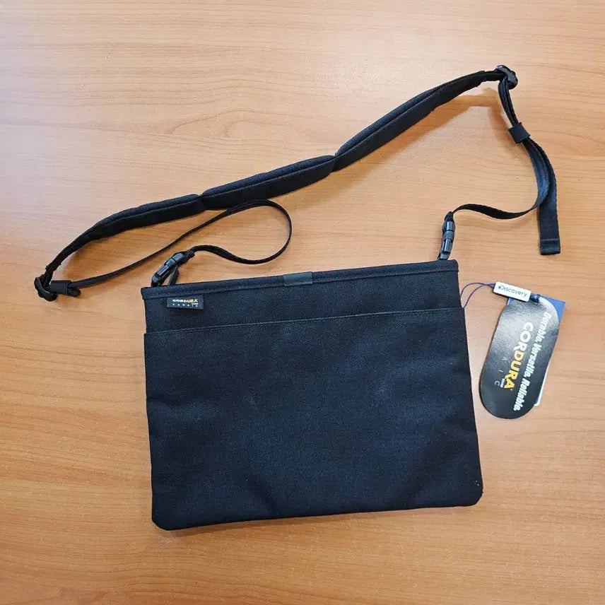 [BUNJANG] Discovery Cordura Mini Cross Bag Black / 디스커버리 코듀라 미니 크로스백 블랙