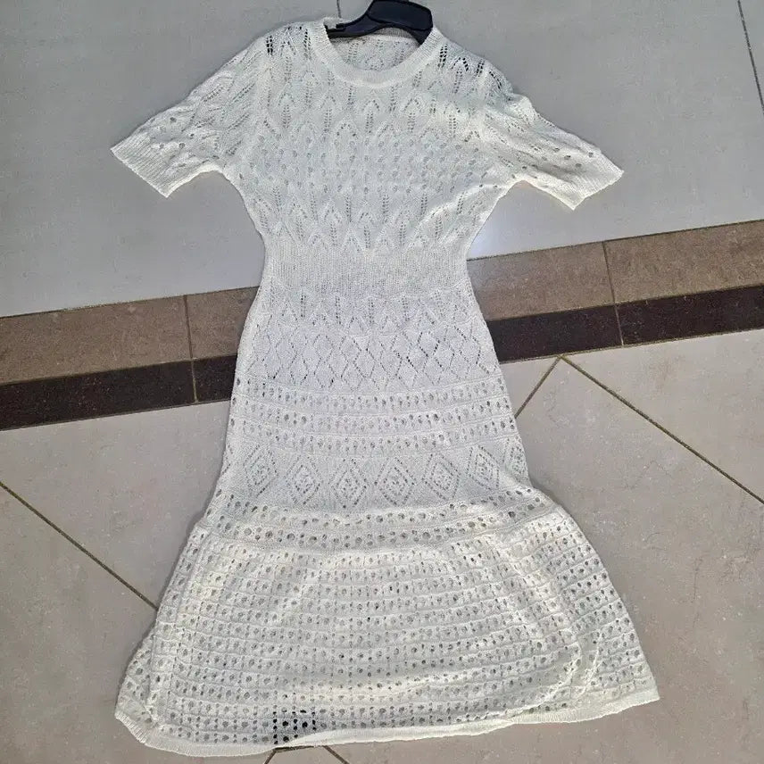 [BUNJANG] White Knit Crochet Long Dress / 화이트 니트 펀칭 롱 원피스(새것)