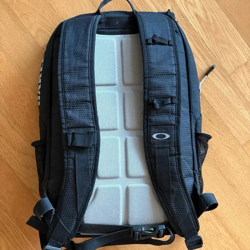 [BUNJANG] Oakley Backpack / 오클리 백팩