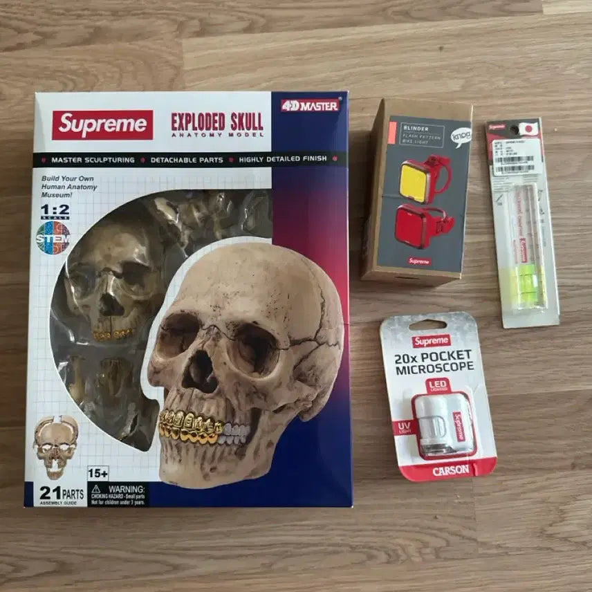 [BUNJANG] Supreme Collectibles Bundle / 각종 슈프림 제품들 판매합니다