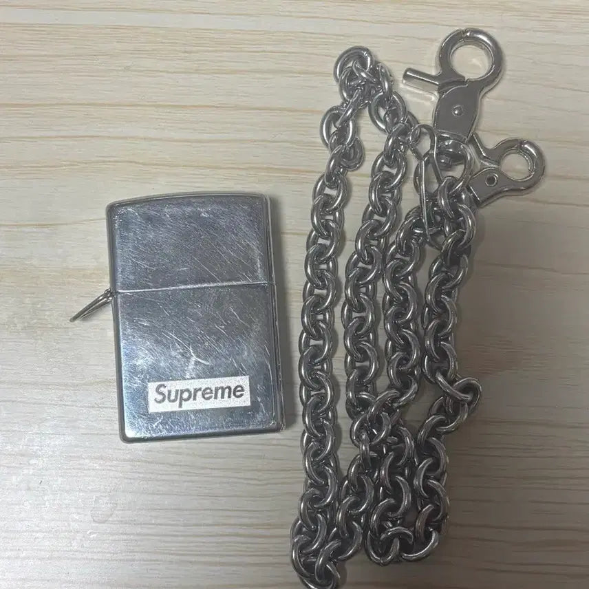 [BUNJANG] Supreme Zippo Lighter / 슈프림 지포라이터