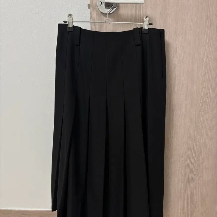 [BUNJANG] ARTO Clair Pleated Skirt Black / [아르토] clair pleated skirt black