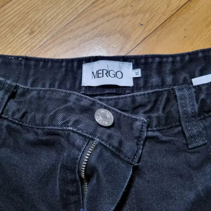 [BUNJANG] Mergo One-Tuck Wide Denim Pants Black XL / 메르고 원턱 와이드 데님 블랙 xl