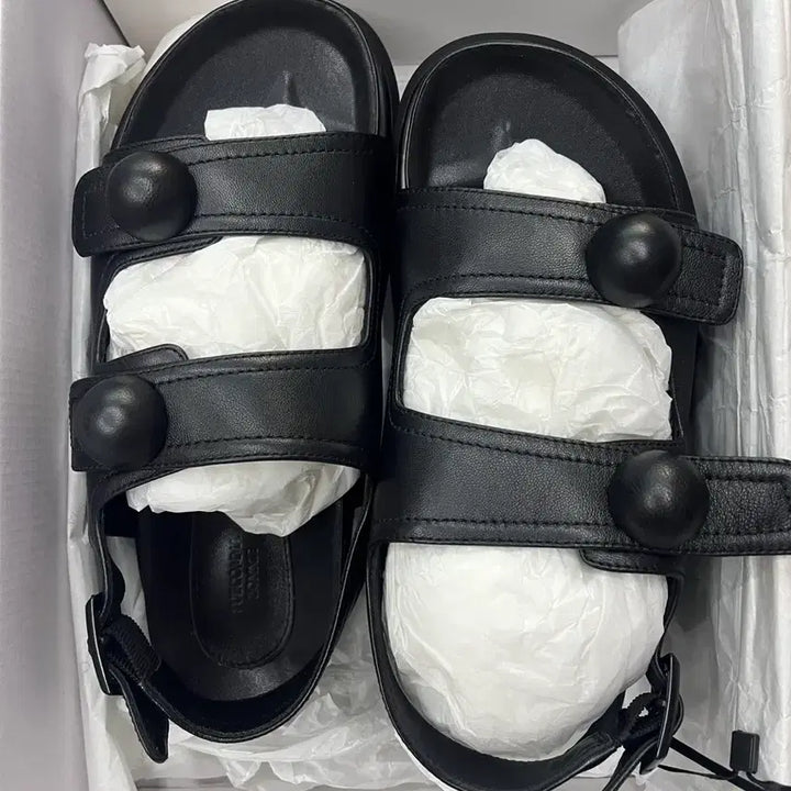 [BUNJANG] SCOMMAGBONI OB Sandals Size 245 / 245 슈콤마보니 오브 샌들