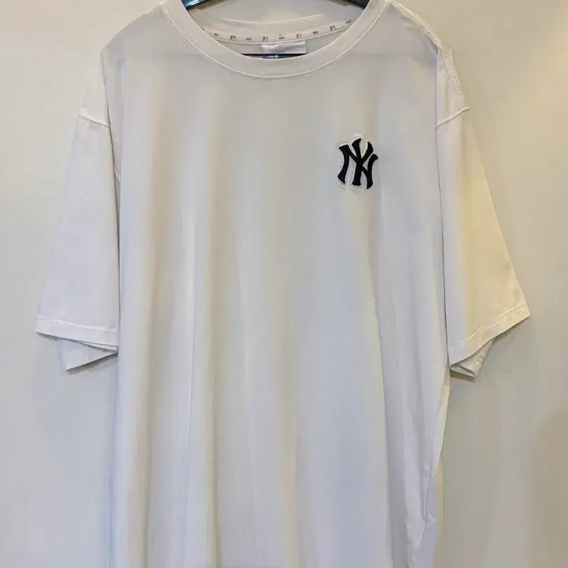 [BUNJANG] MLB New York Yankees Short Sleeve T-Shirt L / MLB 뉴욕 양키스 반팔 티셔츠 L